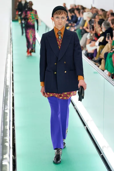 Look 52